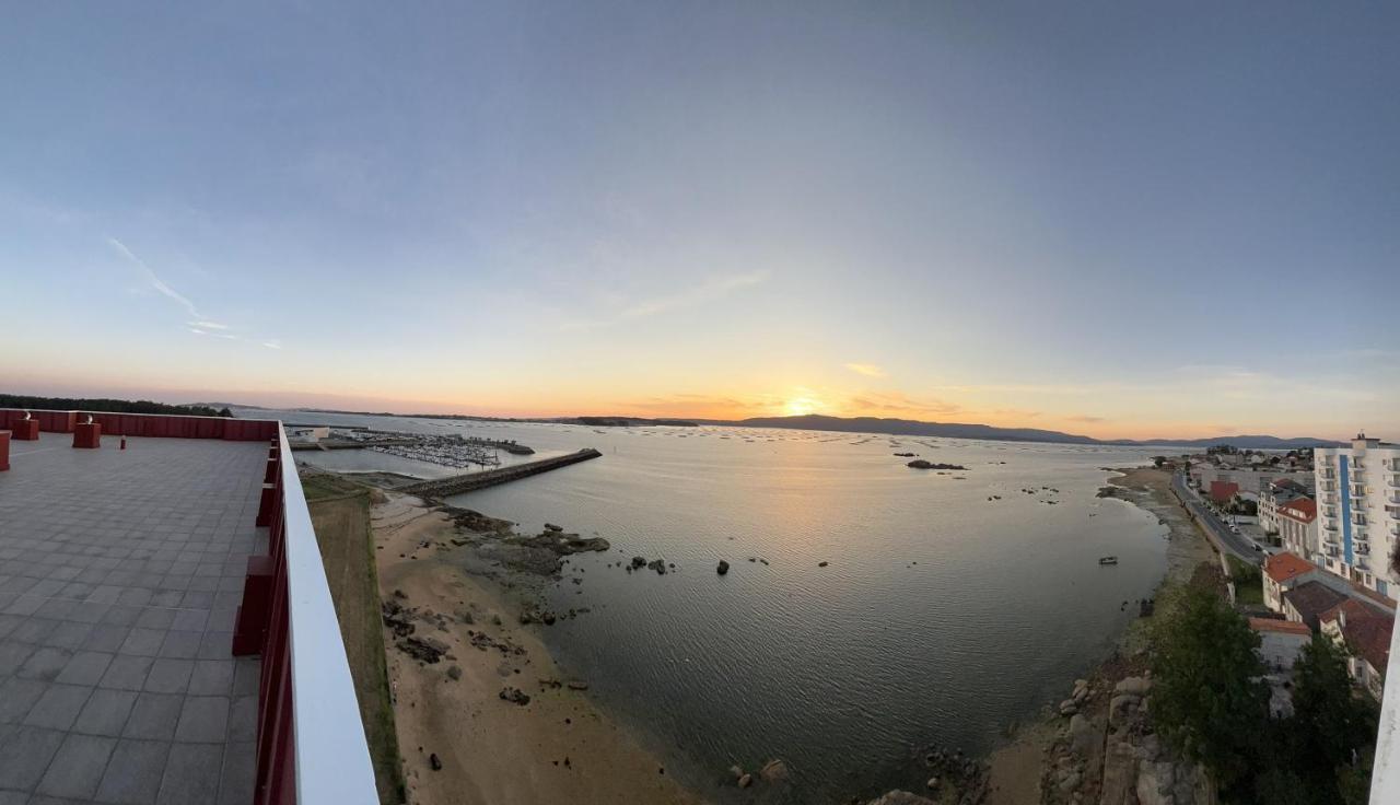 Apartamento Arousa Mar Вилануева де Ароса Екстериор снимка